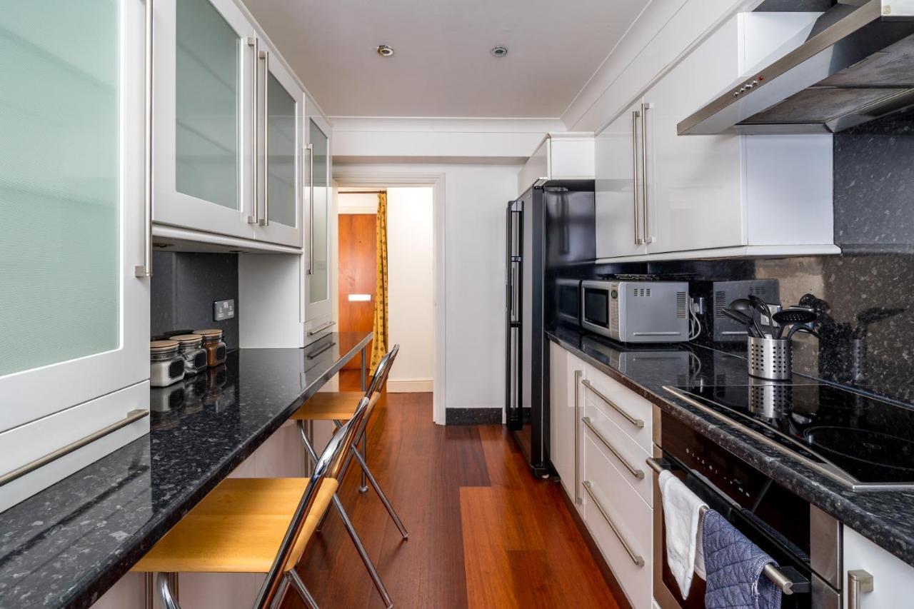 Crossharbour Canary Wharf 2 Bed Duplex Apartment 런던 외부 사진