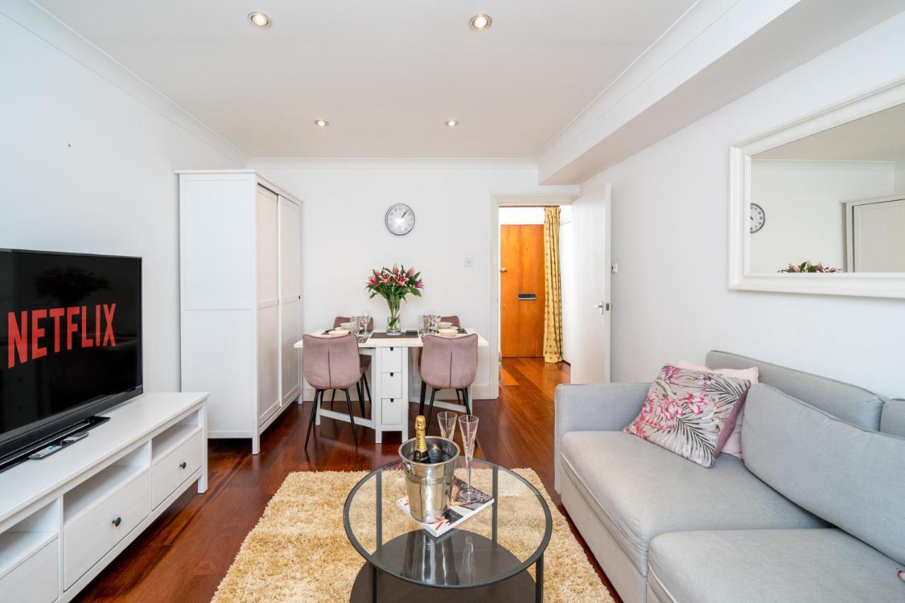 Crossharbour Canary Wharf 2 Bed Duplex Apartment 런던 외부 사진